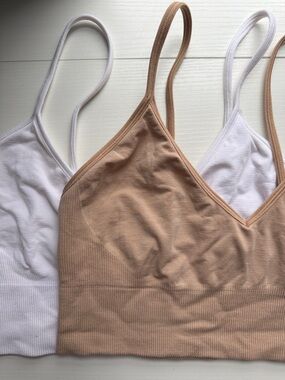 GAP Seamless Bralette Set in White and Nude